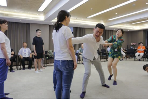 ��鱷���ʦ֣�ݡ��ɹ��ķ��򡷼���ϵͳ���й��������ó���